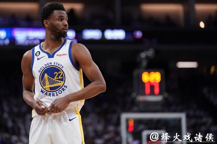 杨21+15维金斯29分 科林斯38+12老鹰大胜勇士