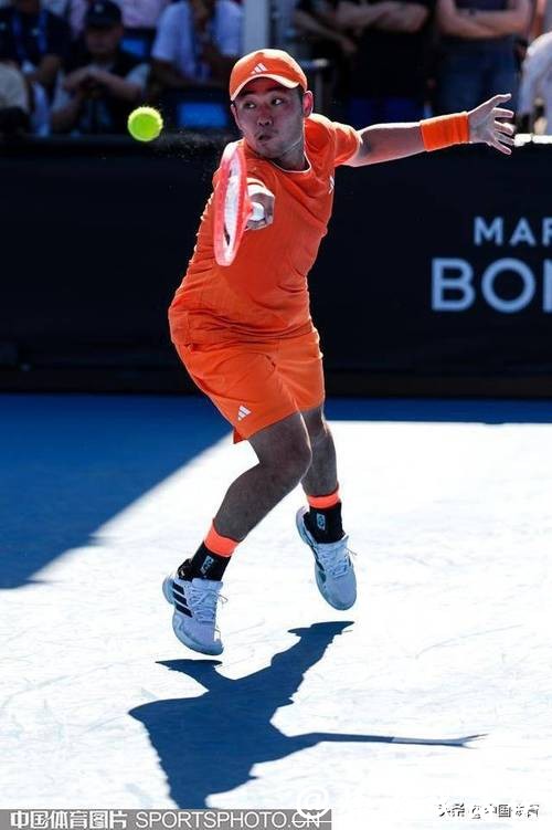 吴易昺3比1战胜纳尔迪 晋级澳网次轮 吴易昺3比1战胜纳尔迪 晋级澳网次轮
